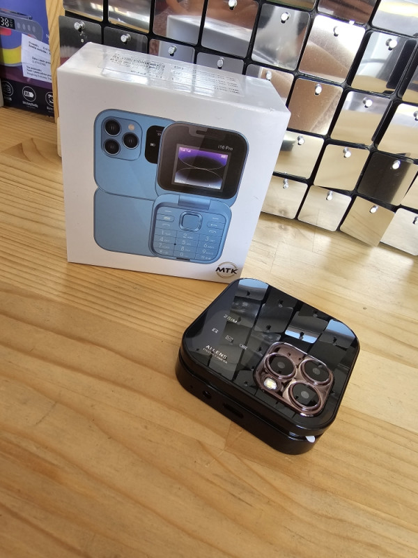 Telefon mobitel DUAL SIM preklopni - Image 3